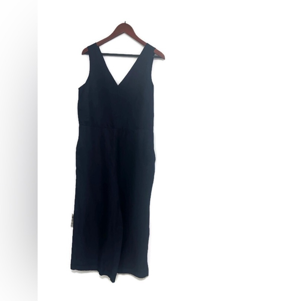 Banana Republic Sleeveless V-Neck dark navy, Women’s jumpsuit, size 12p